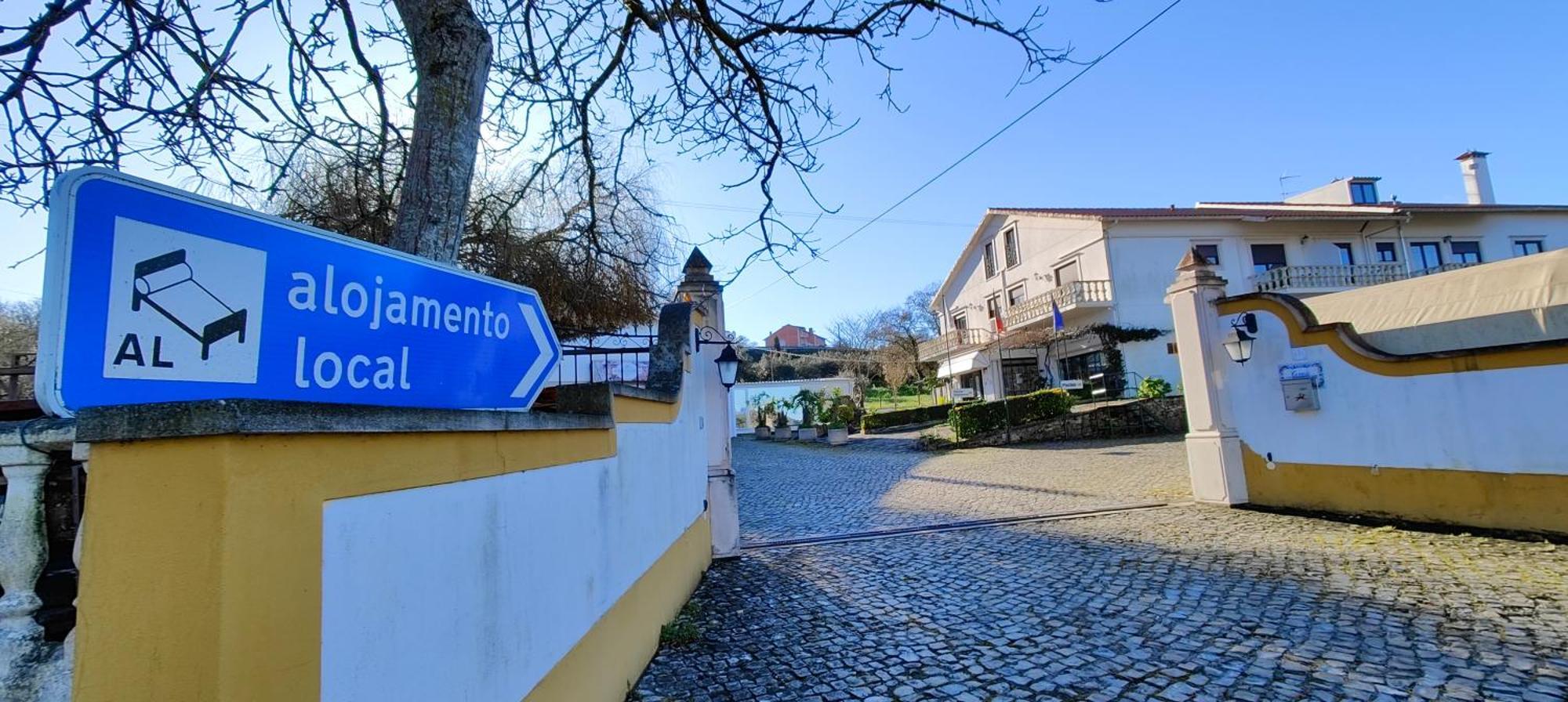 Alojamento Local Ceu-Azul Porto de Mos  Luaran gambar